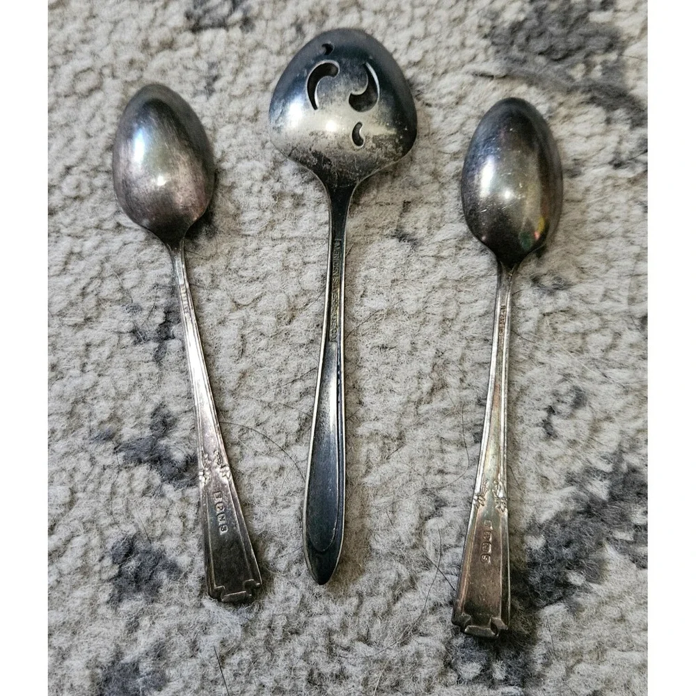 Antique Meriden Silver Plate Co Pierced Cherry Spoon & EPNS Sugar Spoons